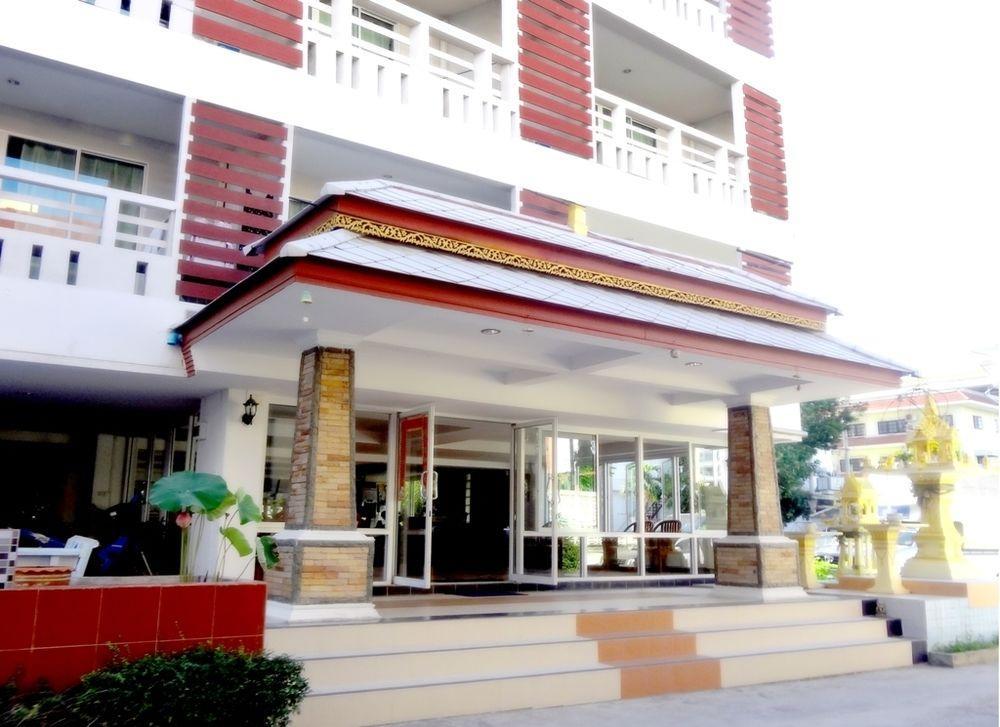 เดอะ การ์เดน เพลส โรงแรม 2*